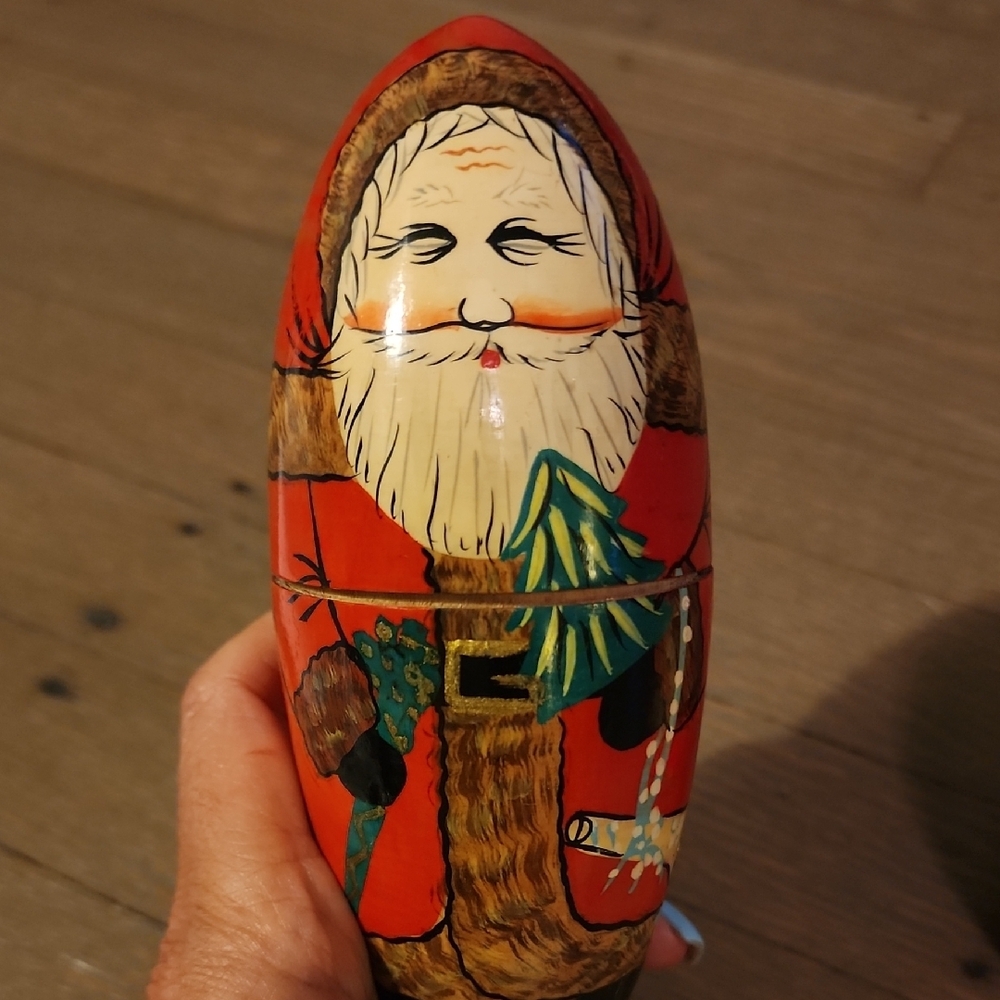 Santa Claus/ Saint Nick Wooden Hand-Painted Nesting Doll- Set Of 5 Christmas - Picture 3 of 4